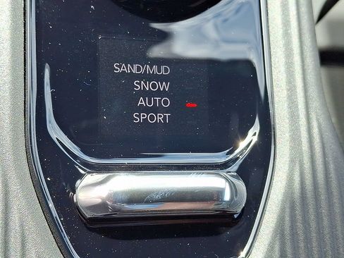 New 2026 Jeep Cherokee Overland w/ Trailer Tow Group AWD/4WD image 19