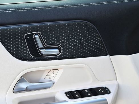 Certified 2025 Mercedes-Benz GLA 250 image 20