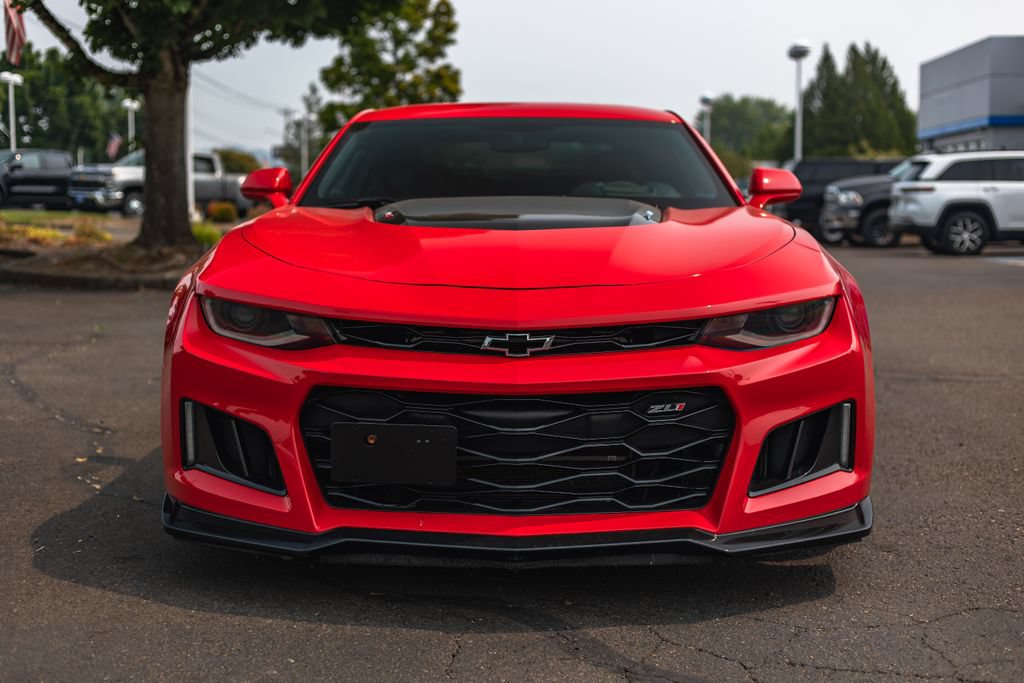 Used 2018 Chevrolet Camaro ZL1 RWD image 6