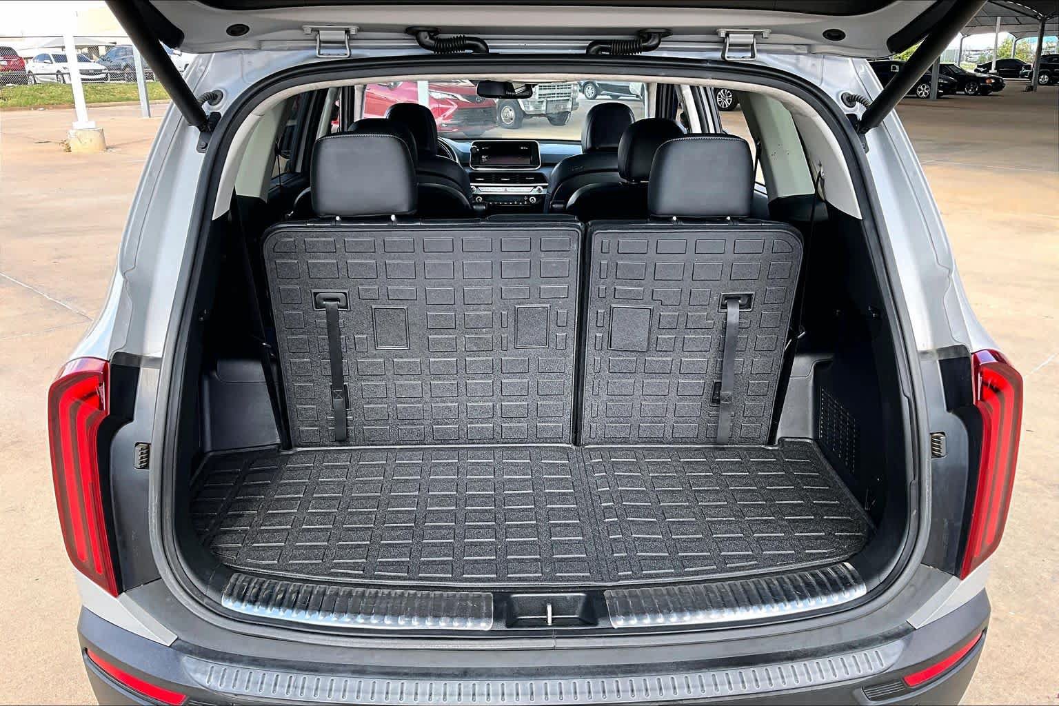 Used 2022 Kia Telluride SX w/ SX Prestige Package AWD/4WD image 31