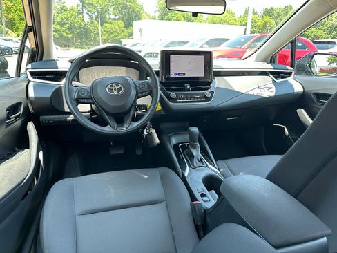 Used 2024 Toyota Corolla LE FWD image 10