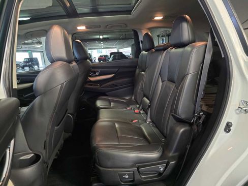 Used 2021 Subaru Ascent Limited w/ Technology Package image 25