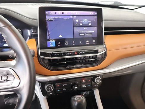 Used 2022 Jeep Compass Limited w/ Elite Group image 5