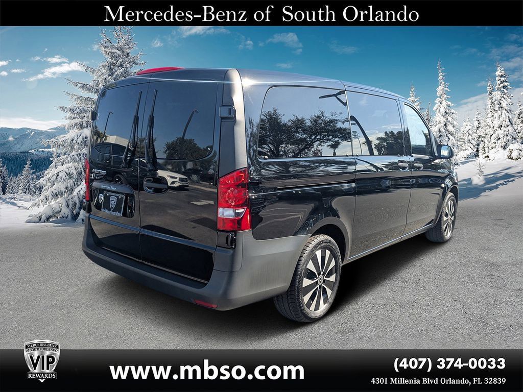 Used 2023 Mercedes-Benz Metris Passenger image 15