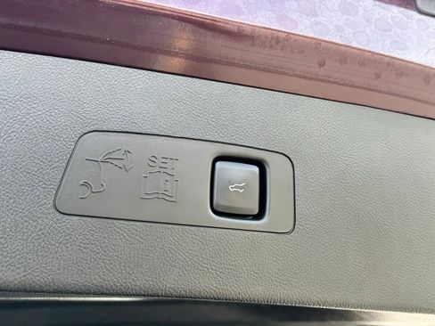 Used 2020 Lincoln Corsair Reserve w/ Equipment Group 201A image 39