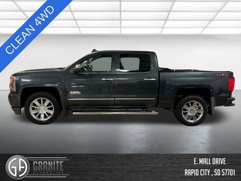 Used 2018 Chevrolet Silverado 1500 High Country image 2