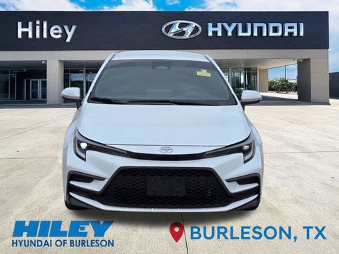 Used 2026 Toyota Corolla SE FWD image 8