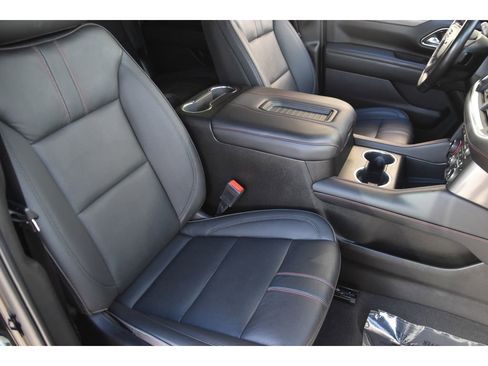 Used 2022 Chevrolet Suburban RST w/ Luxury Package image 31