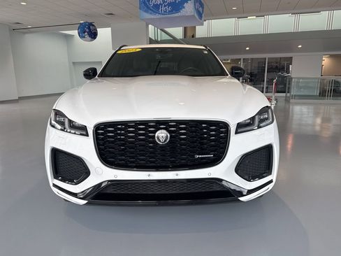 Used 2025 Jaguar F-PACE R-Dynamic S image 1