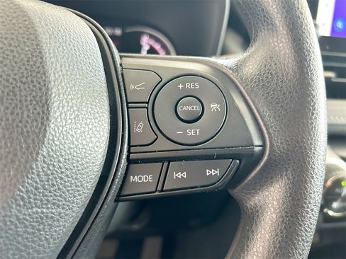 Used 2024 Toyota RAV4 XLE image 21