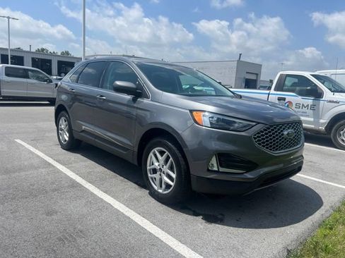 Used 2024 Ford Edge SEL w/ Convenience Package AWD/4WD image 5
