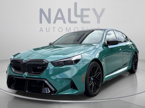 Used 2026 BMW M5 w/ Carbon Package AWD/4WD image 1