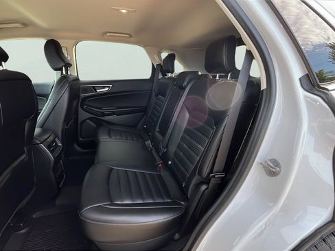 Certified 2023 Ford Edge SEL w/ Convenience Package AWD/4WD image 16