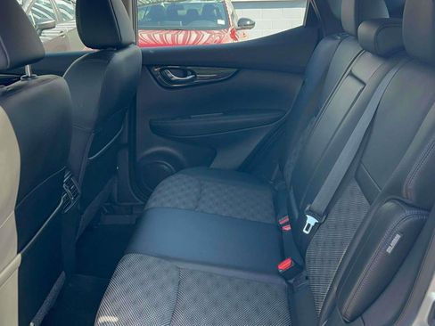 Used 2022 Nissan Rogue Sport SV w/ Technology Package AWD/4WD image 28
