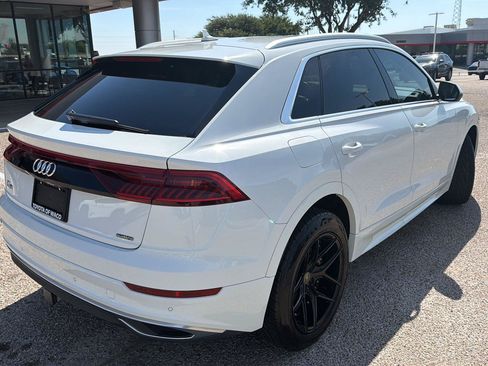 Used 2019 Audi Q8 Premium w/ Convenience Package AWD/4WD image 3