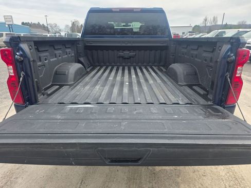 Used 2022 Chevrolet Silverado 2500 LT w/ Convenience Package image 16
