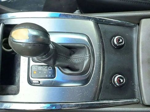 Used 2015 INFINITI Q40 w/ Moonroof Package image 13