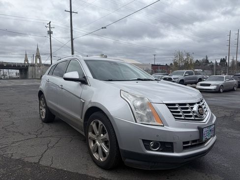 Used 2016 Cadillac SRX Performance w/ Driver Awareness Package image 7