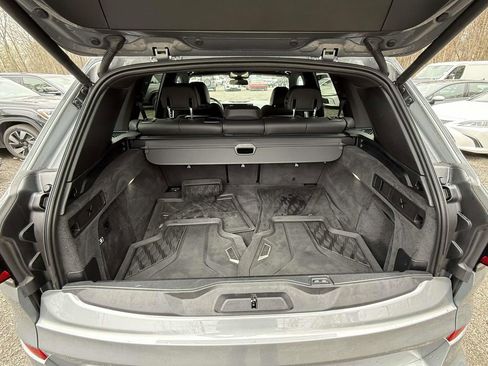 Used 2024 BMW X5 xDrive50e w/ M Sport Package AWD/4WD image 11