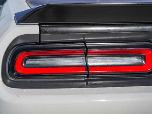 Used 2022 Dodge Challenger R/T w/ Plus Package image 12