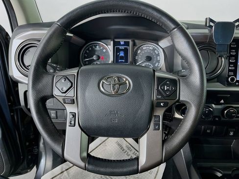 Used 2023 Toyota Tacoma SR5 AWD/4WD image 14