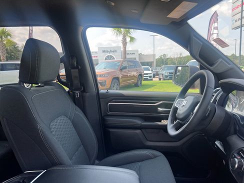 Used 2025 RAM 1500 Big Horn AWD/4WD image 15