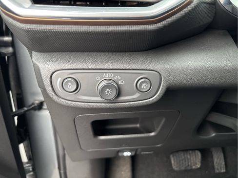 Certified 2023 Chevrolet TrailBlazer ACTIV image 26