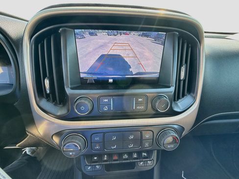 Used 2022 GMC Canyon Denali w/ Denali Black Edition Package AWD/4WD image 14