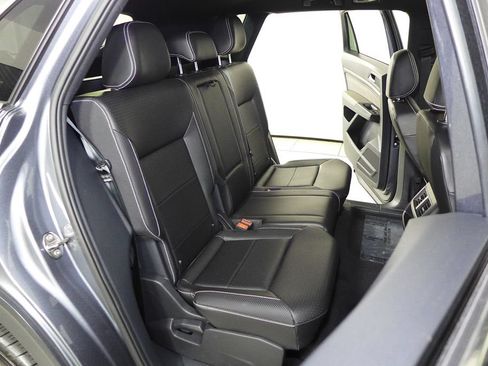 Certified 2023 Volkswagen Atlas Cross Sport SEL AWD/4WD image 20