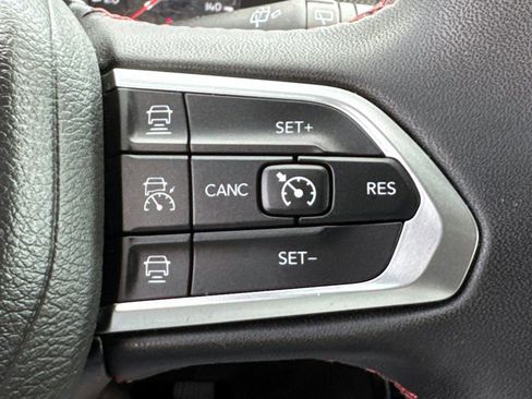 Used 2024 Jeep Compass Trailhawk image 13