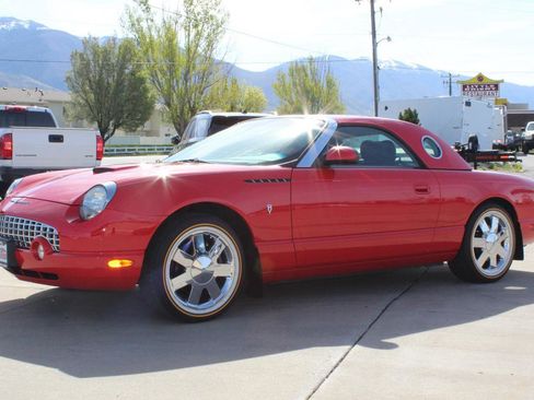 Used 2002 Ford Thunderbird RWD image 24