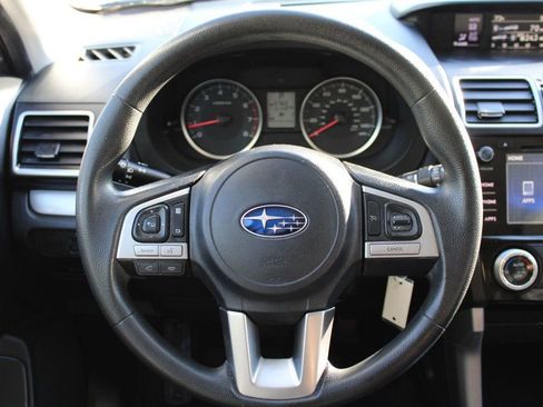 Used 2017 Subaru Forester 2.5i Premium w/ All-Weather Package image 10