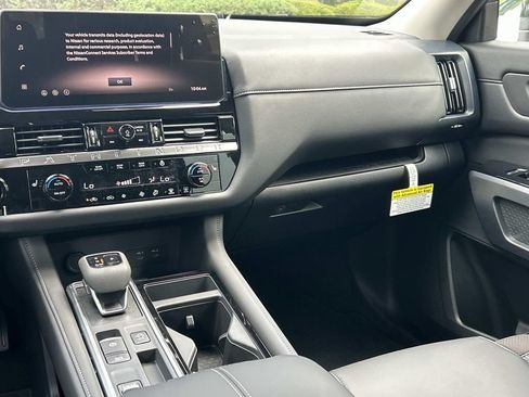 New 2026 Nissan Pathfinder SL FWD image 26