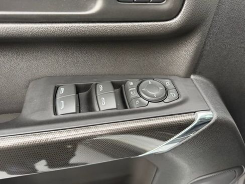 Used 2023 GMC Sierra 2500 AT4 image 17