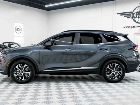 Used 2025 Kia Sportage EX w/ Premium Package image 11