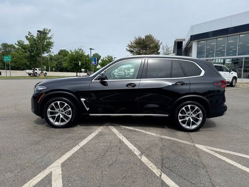 Used 2024 BMW X5 xDrive40i AWD/4WD image 2