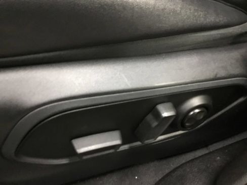 Used 2023 Jeep Grand Cherokee Altitude AWD/4WD image 8