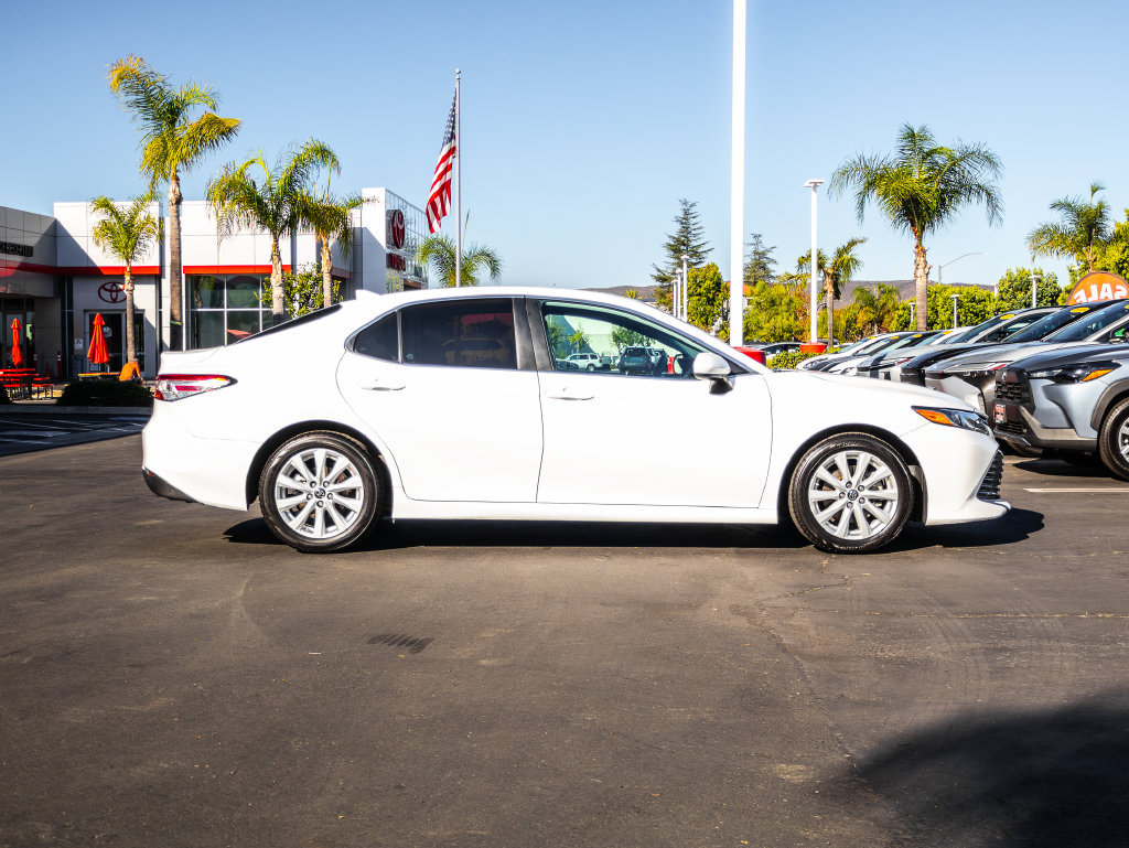 Used 2019 Toyota Camry LE FWD image 10