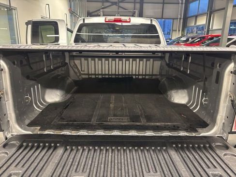 Used 2015 GMC Canyon SLE w/ SLE Convenience Package image 14