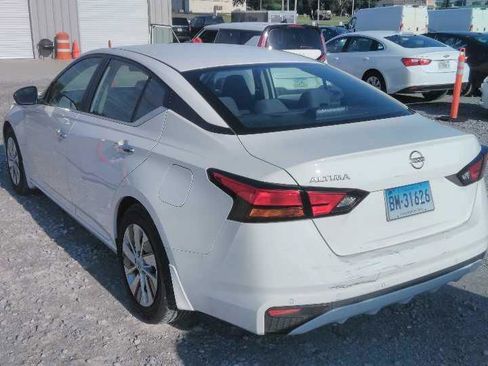 Used 2024 Nissan Altima 2.5 S FWD image 2