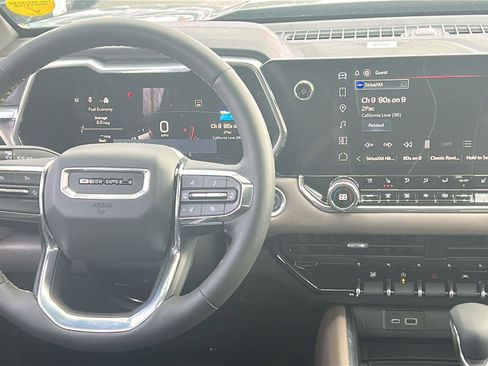 New 2025 GMC Canyon Denali w/ LPO, Denali Black Edition image 11