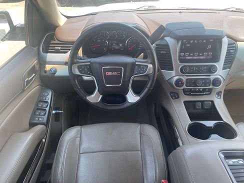 Used 2016 GMC Yukon XL SLT RWD image 11