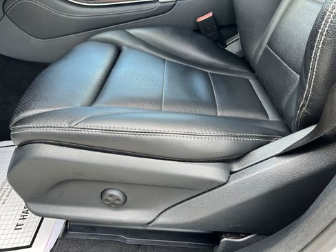 Used 2017 Mercedes-Benz GLC 300 4MATIC Coupe image 28