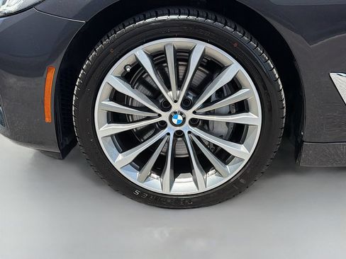 Used 2023 BMW 540i w/ Premium Package RWD image 43