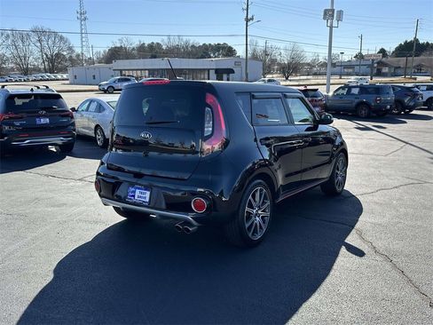 Used 2018 Kia Soul ! image 25