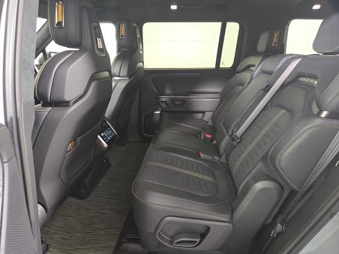 Used 2024 Rivian R1S Adventure AWD/4WD image 21