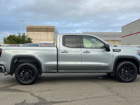 Used 2025 GMC Sierra 1500 Elevation image 6