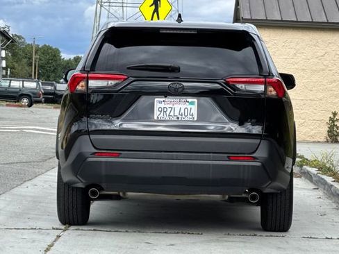 Used 2025 Toyota RAV4 LE FWD image 5
