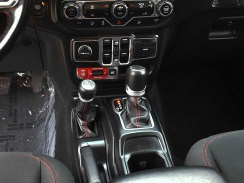 Used 2020 Jeep Wrangler Unlimited Rubicon image 16