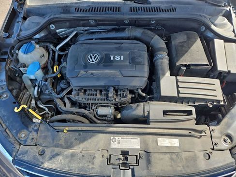 Used 2015 Volkswagen Jetta SE FWD image 19